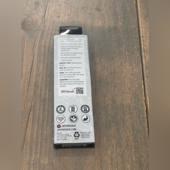 NEW Japonesque False Lash Applicator & 1 Pack Ultra Soft Silk False Lashes Set - Picture 3 of 5